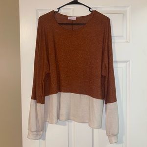 NWOT, Rust & Cream Pink Lily Sweater.
